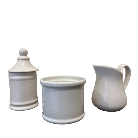 VINTAGE MCM Farmhouse Style East Liverpool Sterling Creamer Set of THREE 1951 - Picture 4 of 5